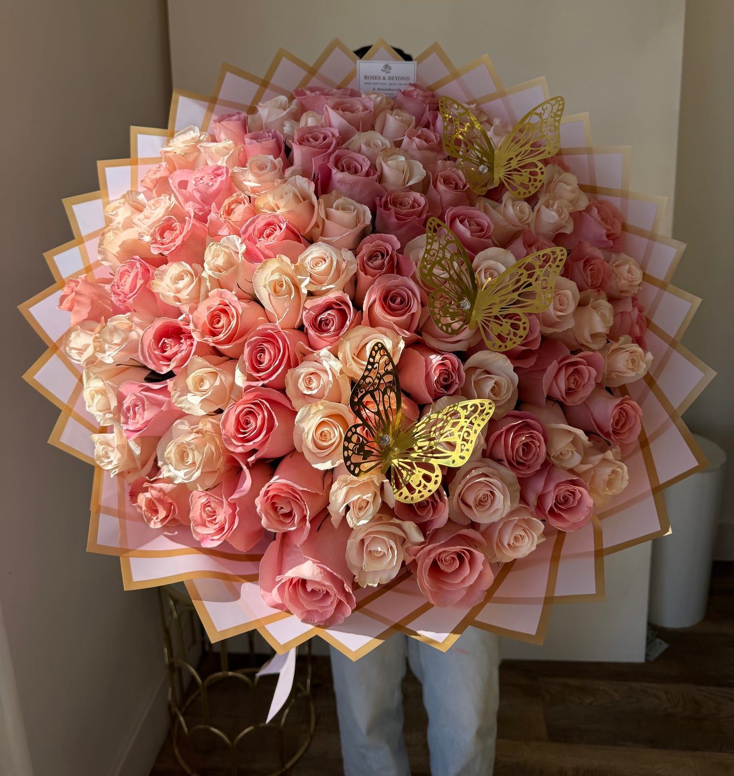 100 pink Roses
