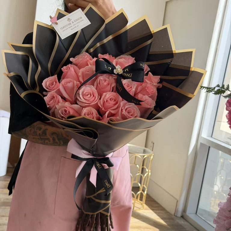 Classis 2 dozen rose bouquet