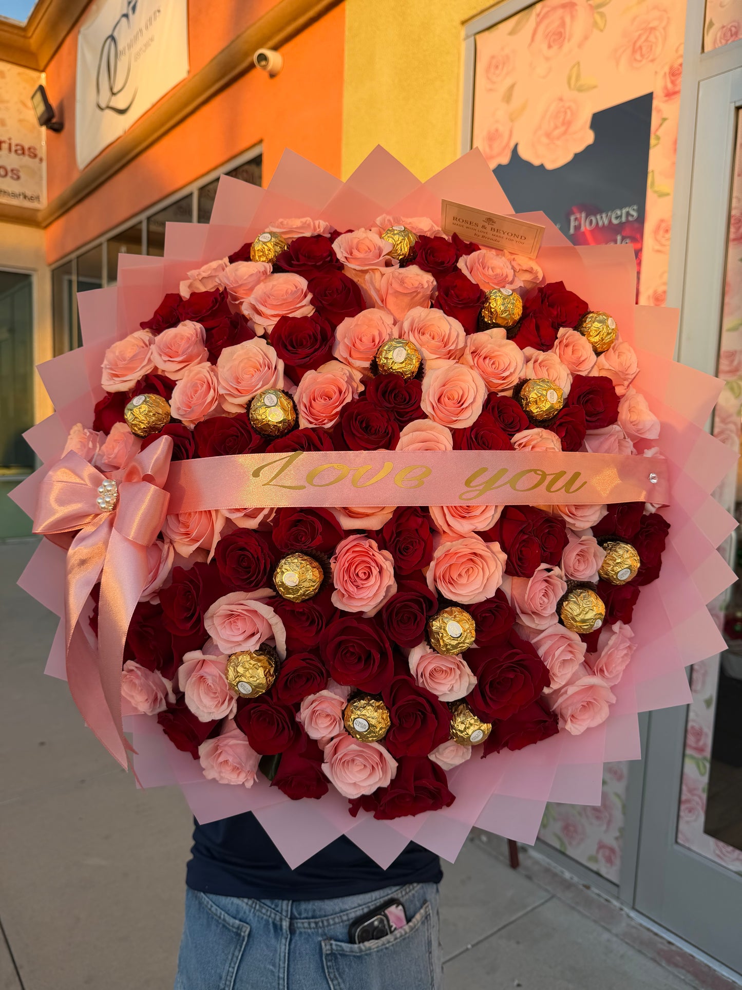 100 roses pink and red with Ferreros