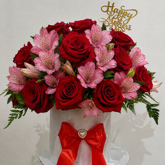Blooms Box — Luxury Flower Box Arrangement