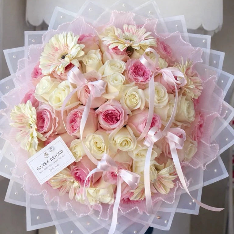 Grand Luxury Bouquet- Pink & White Rose Collection